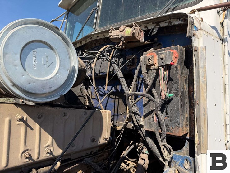 1987-kenworth-t600-image-47