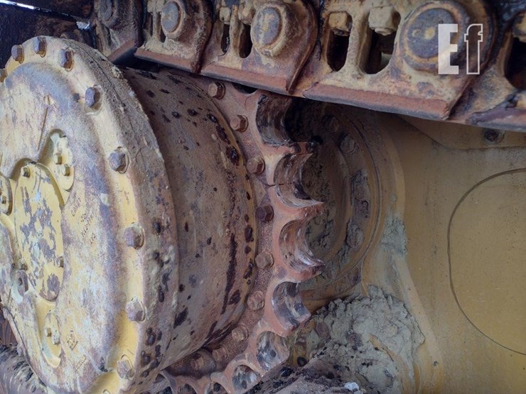 caterpillar-d6-image-30
