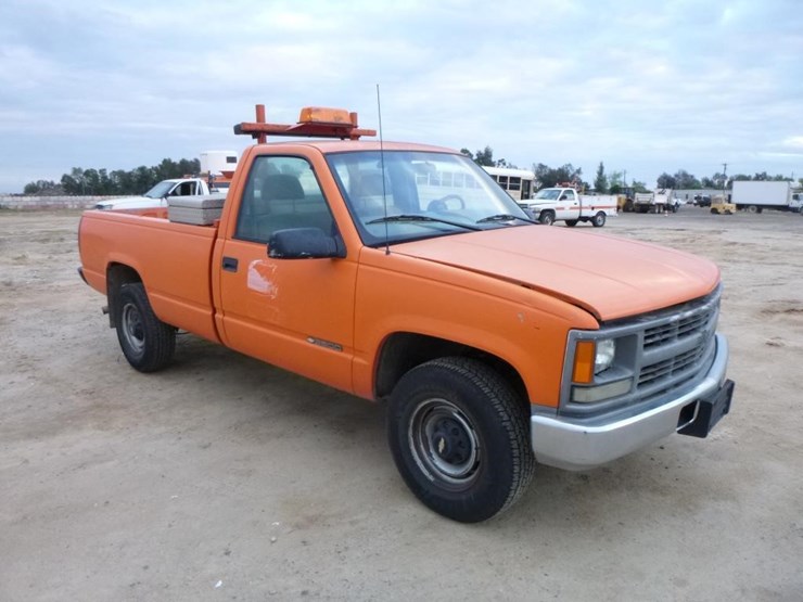 2000-chevrolet-2500-image-3