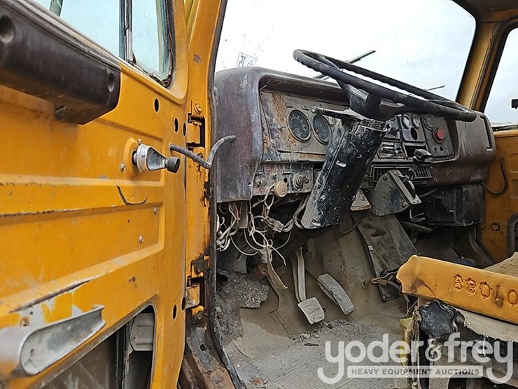 international-f-2654-image-26