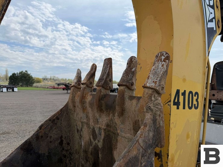 1993-caterpillar-416b-image-46