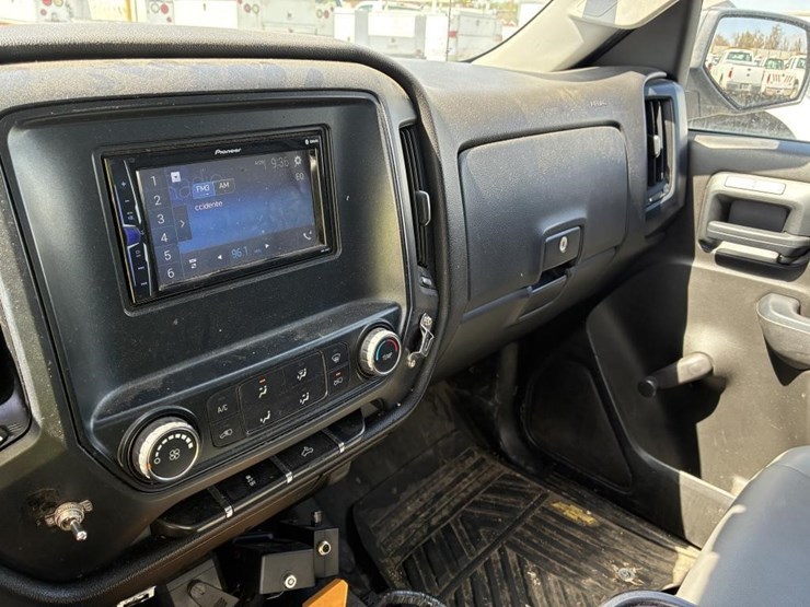 2015-chevrolet-silverado-1500-image-14