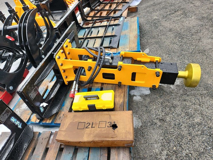 future-ft-d580-skid-steer-post-driver-image-2