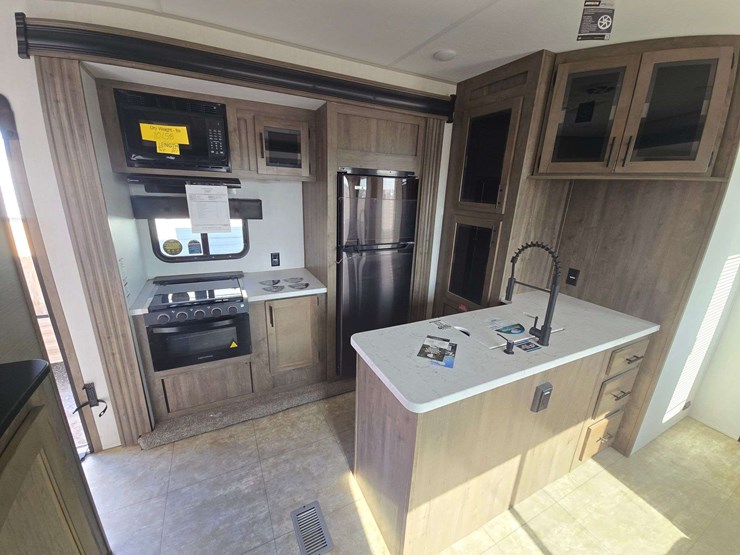 2022-rogue-travel-trailer-image-26