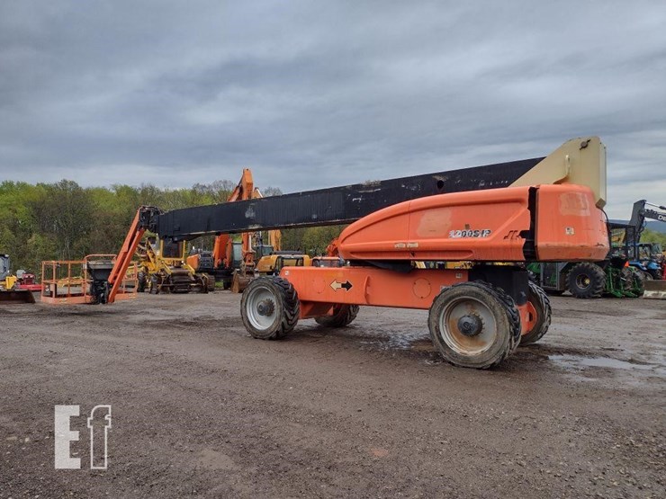 4-jlg-1200sjp-image-3