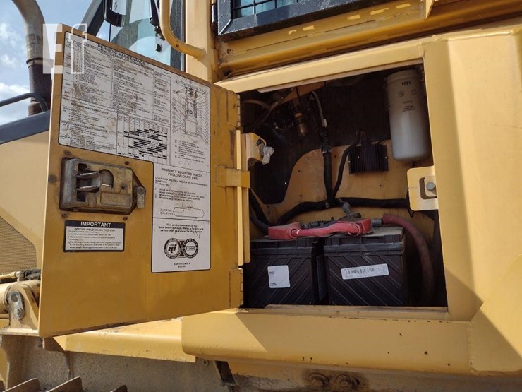 2005-deere-700h-xlt-image-20