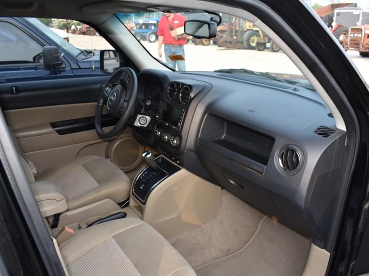 2016-jeep-patriot-image-9