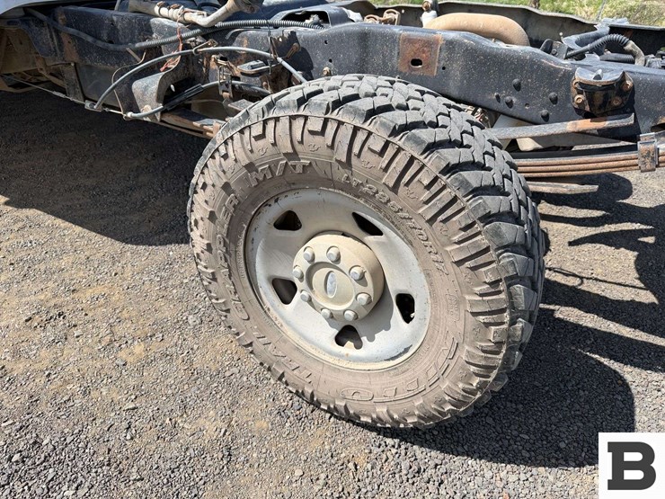 2010-ford-f250-image-21