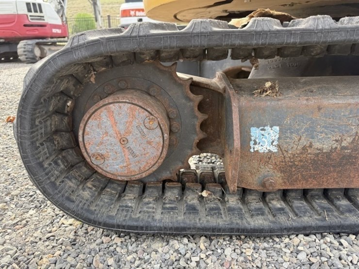 2018-deere-35g-image-28