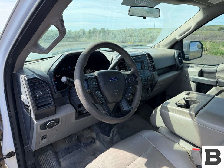 2016-ford-f150-image-25