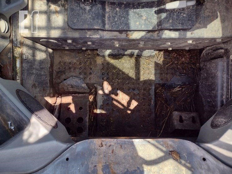 2013-bobcat-t770-image-11