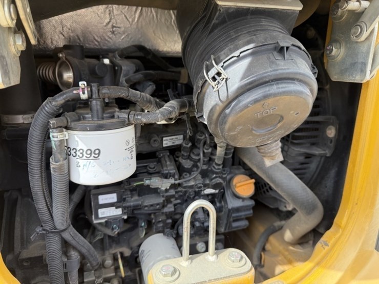 2018-deere-35g-image-24