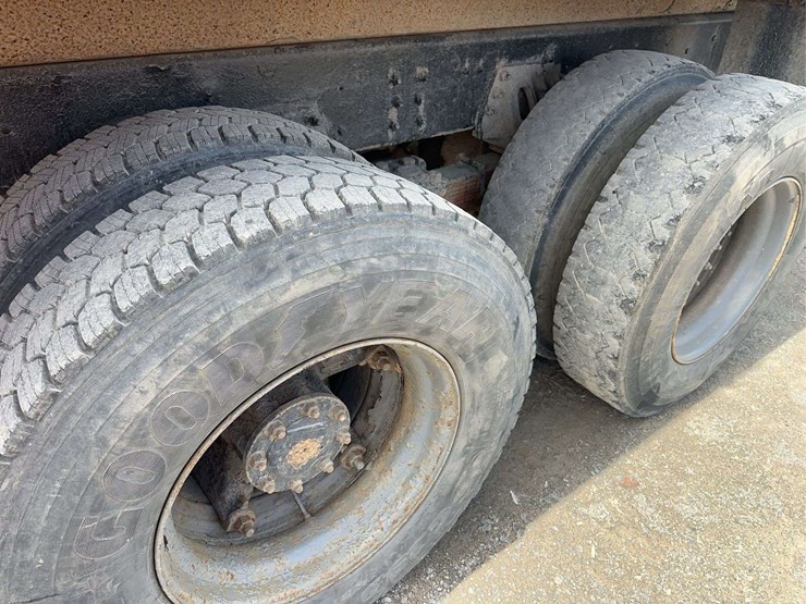 1995-gmc-topkick-c7500-image-11