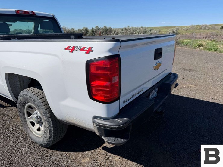 2018-chevrolet-silverado-1500-image-15
