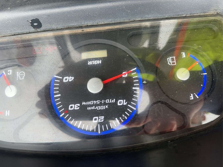 2019-kioti-cs2210-image-21