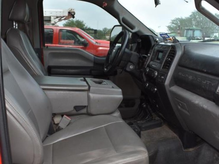 2019-ford-f550-image-15