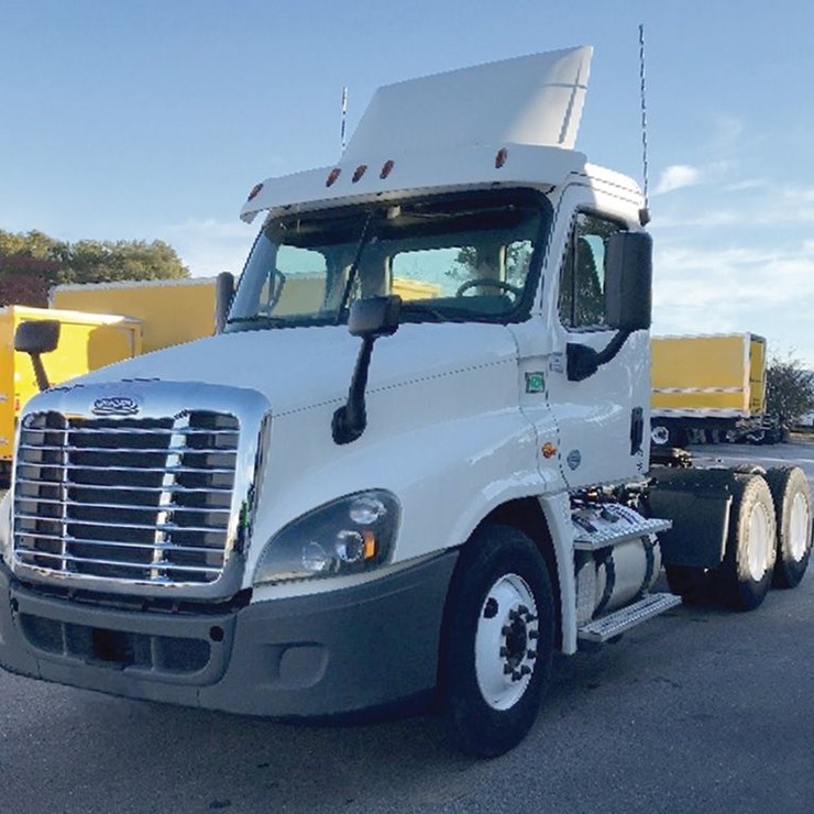 2017 FREIGHTLINER CASCADIA 125