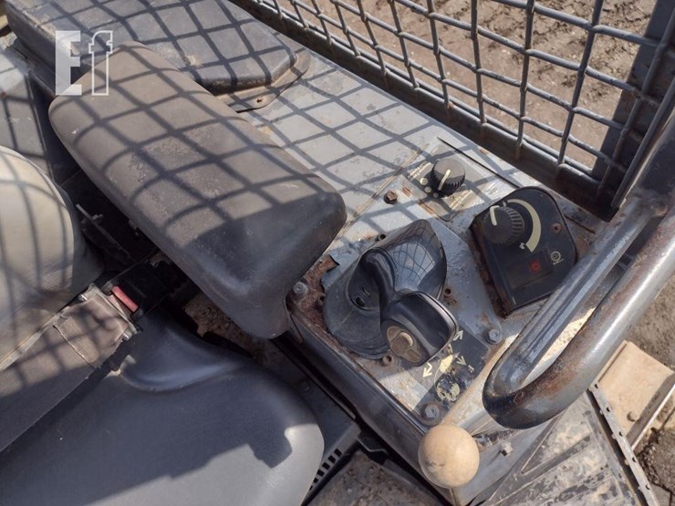 2004-deere-550j-lt-image-9