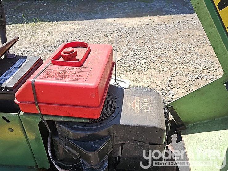 john-deere-111-image-15