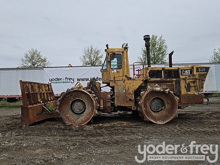 1994-caterpillar-836c-image-3