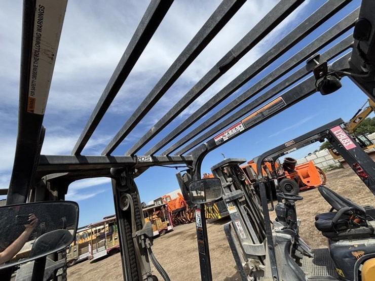 2020-caterpillar-2c6000-image-27