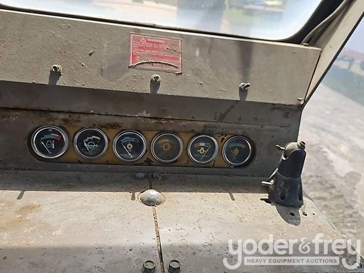 1981-caterpillar-d9h-image-37