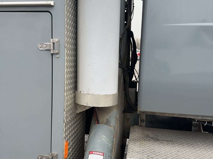 2006-international-7400-image-15