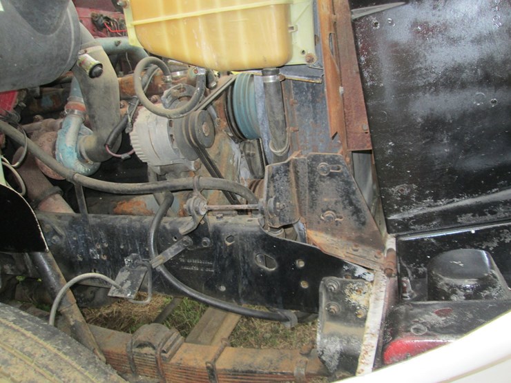 1990-international-4900-image-38