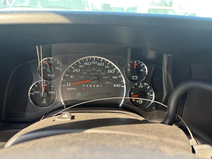 2015-chevrolet-express-2500-image-15