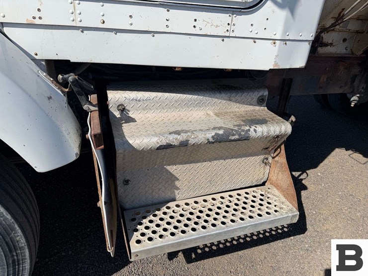 1987-kenworth-t600-image-11