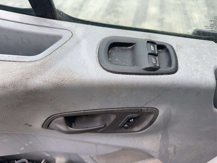 2018-ford-transit-image-22