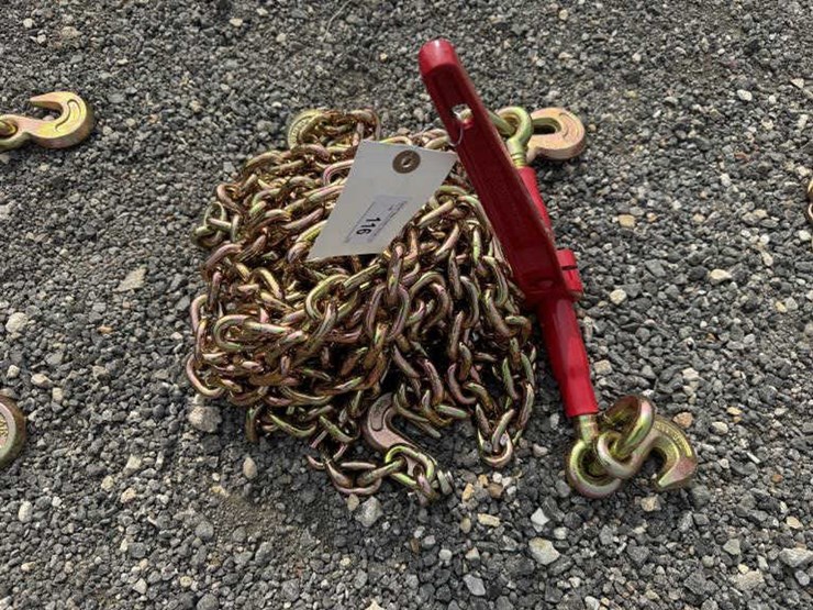 #116-•-(1)-9200-lb-ratchet-binder-&-(2)-3/8"-20'-chains-image-1
