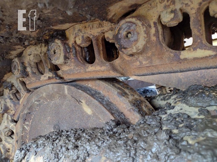 caterpillar-d6-image-24