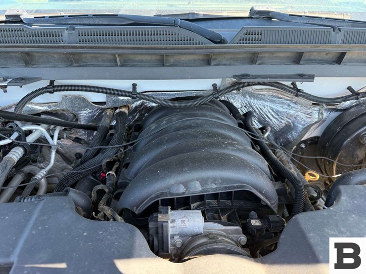 2018-chevrolet-silverado-1500-image-31