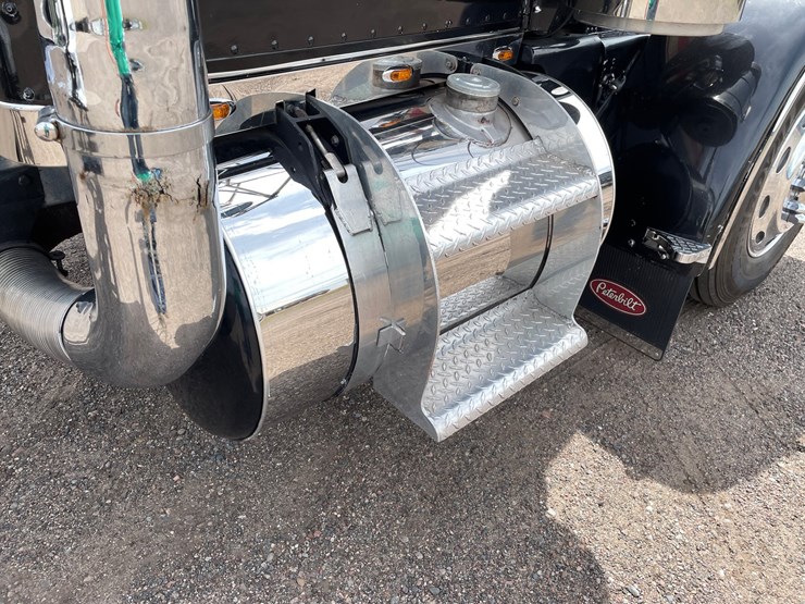 1970-peterbilt-358-image-77