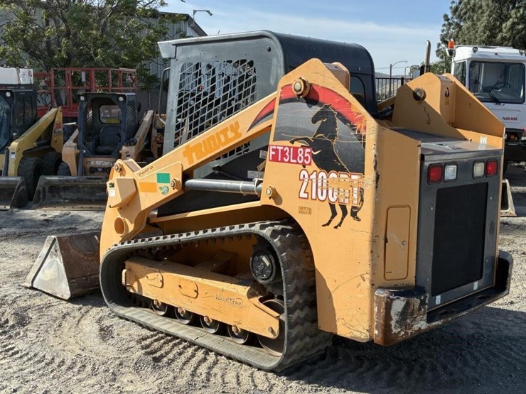 2012-mustang-2100rt-image-4