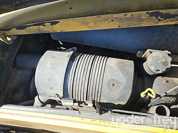 caterpillar-426c-image-21