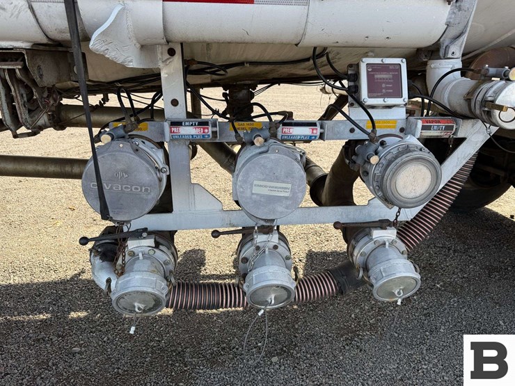 1990-beall-tanker-image-37