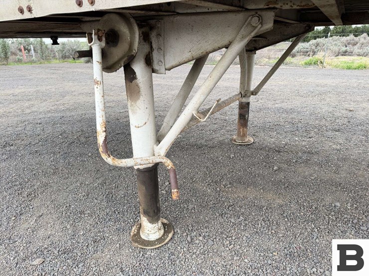 1984-fruehauf-open-top-image-13