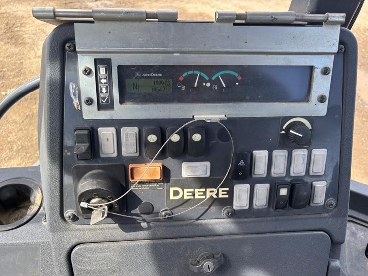 2019-deere-310l-ep-image-39