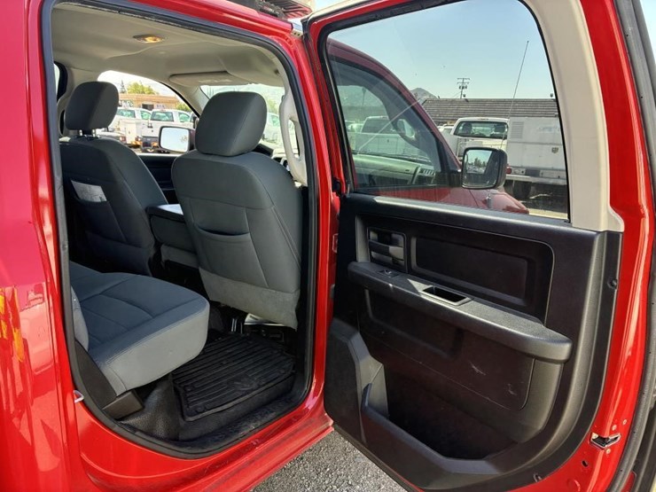 2013-dodge-1500-image-10