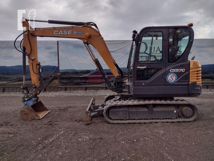 2022-case-cx57c-image-1