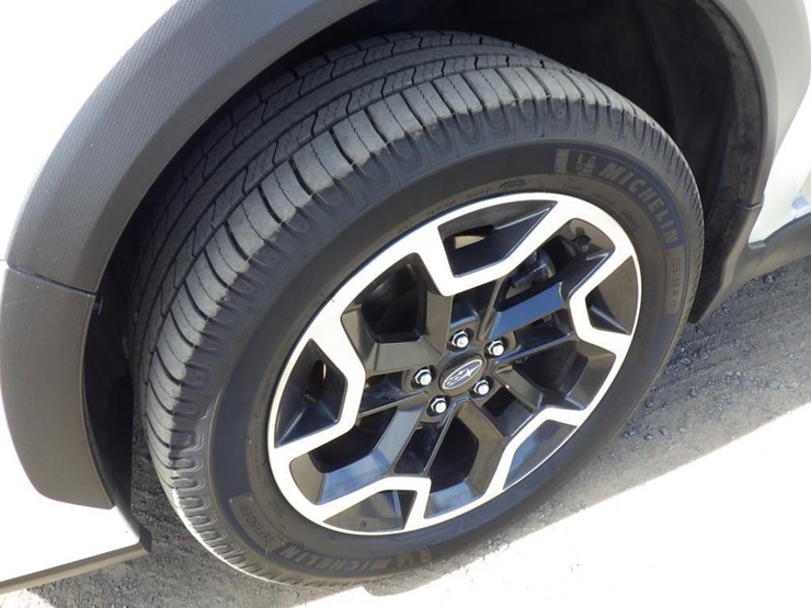 2017-subaru-crosstrek-image-13