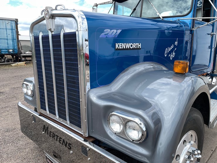 1966-kenworth-w900a-image-14
