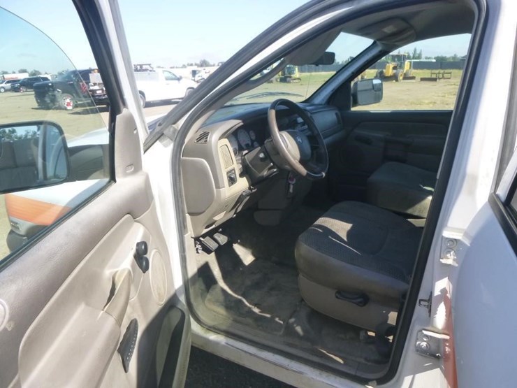 2005-dodge-ram-2500-image-8