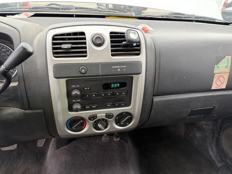 2009-chevrolet-colorado-image-16