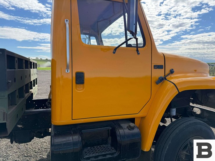 1985-international-1854-flatbed-truck-image-33