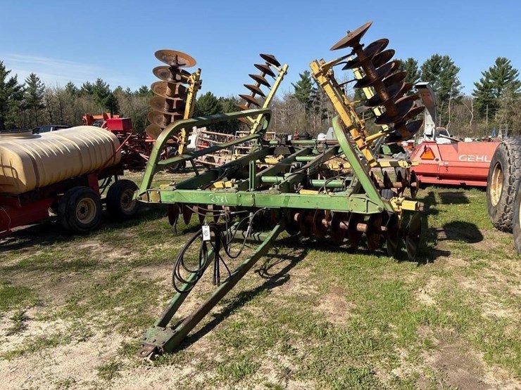 john-deere-230-image-2