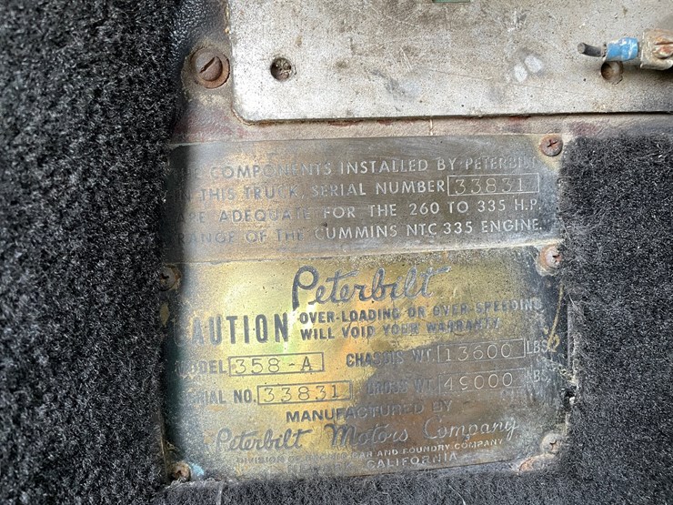 1970-peterbilt-358-image-135