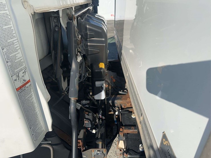 2020-hino-195-image-20